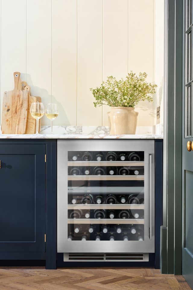 Undercounter Wine Fridges & Coolers