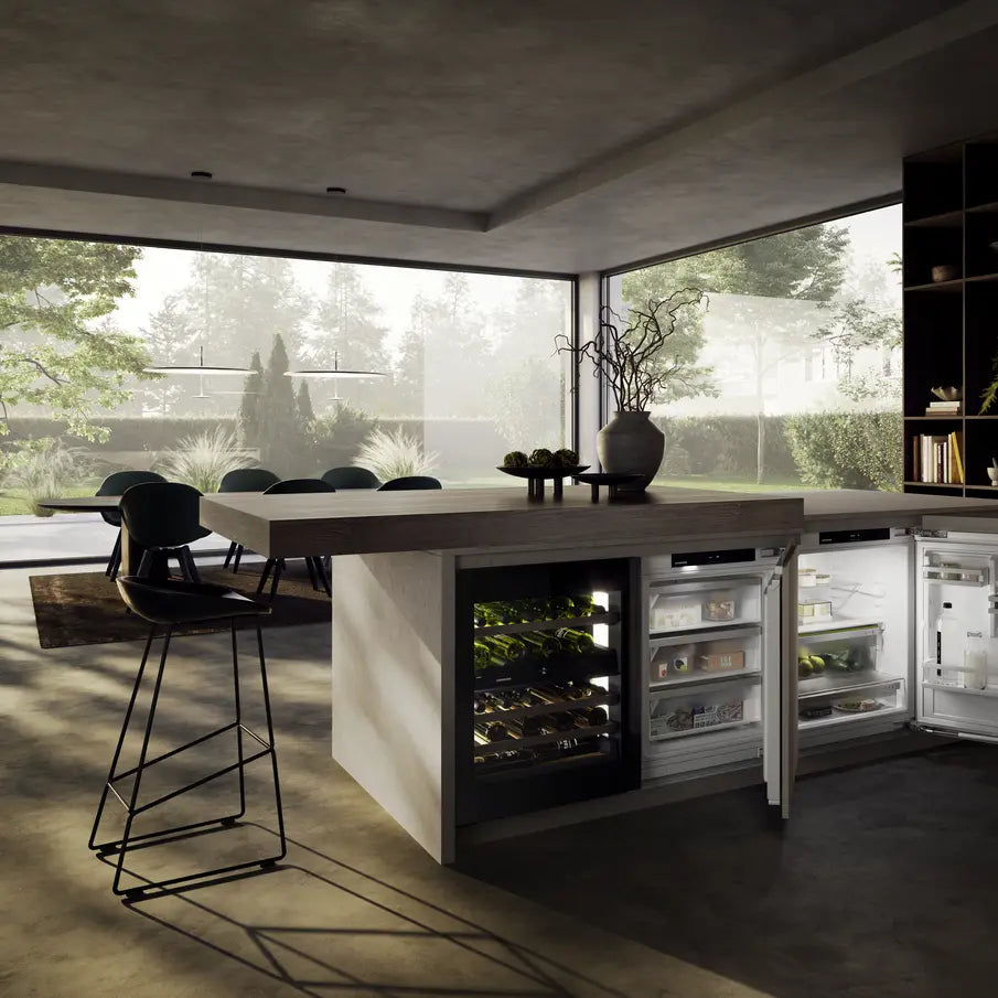 Liebherr UWgbi 3682 Vinidor Selection Wine Fridge | 32 Bottle | Dual Zone | Black