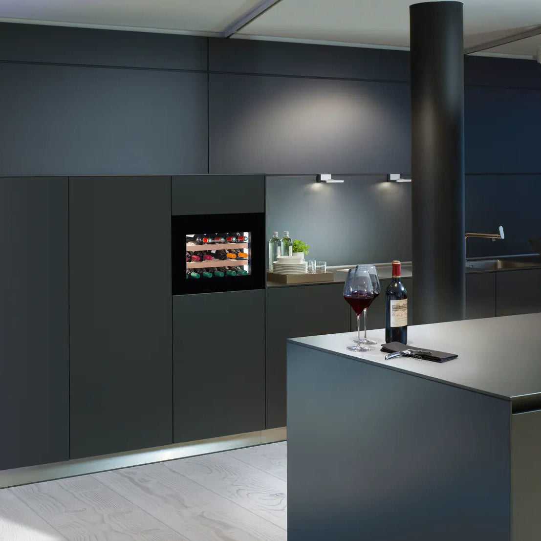 Liebherr WKEgb 582 GrandCru Wine Fridge | 18 Bottle | Single Zone | Black