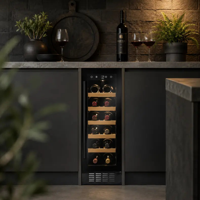 CDA | FWC304BL | 20 Bottle | Single Zone | All Black | Wine Fridge